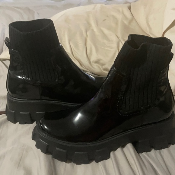 Princess Polly Shoes - A LA MODE RIBBED SOCK BOOTS